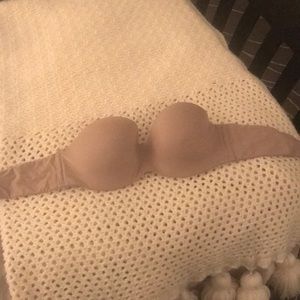 Worn once Victoria secret strapless bra!